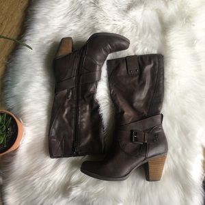 💗CrownVintage💗 Size 6 Heeled Boots